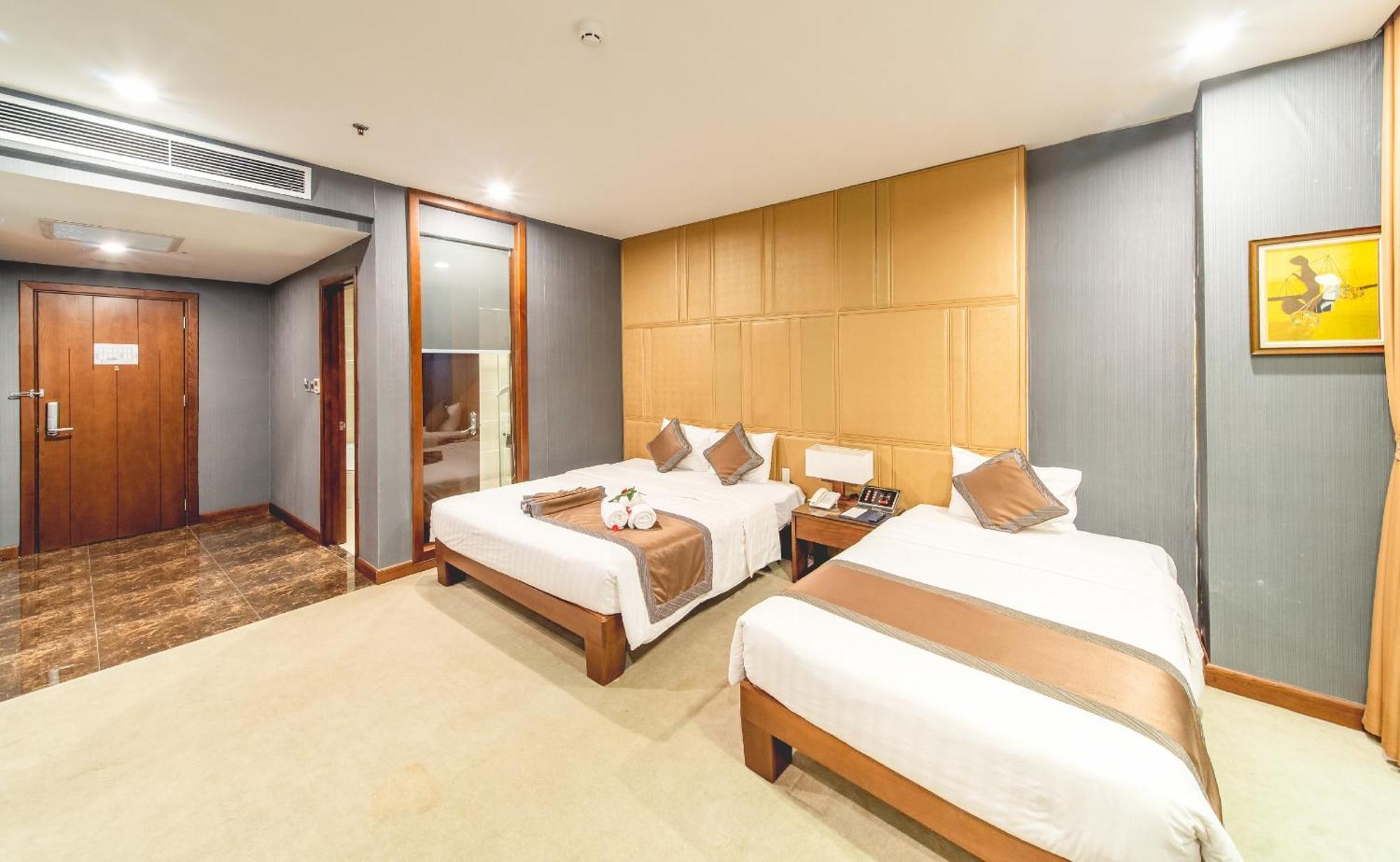 Bien Bac Hotel Mong Cai Exterior photo