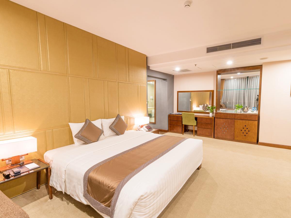 Bien Bac Hotel Mong Cai Exterior photo