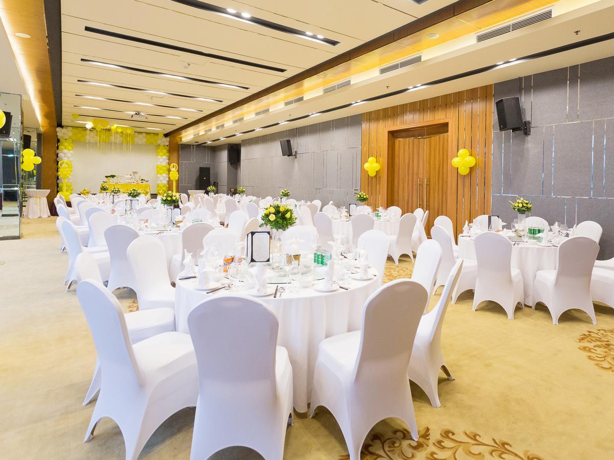 Bien Bac Hotel Mong Cai Exterior photo
