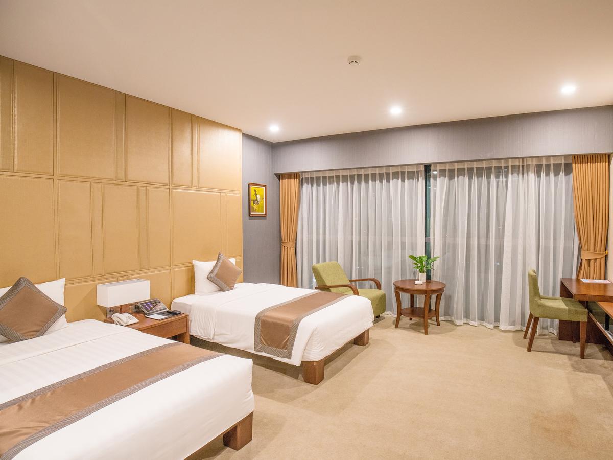 Bien Bac Hotel Mong Cai Exterior photo